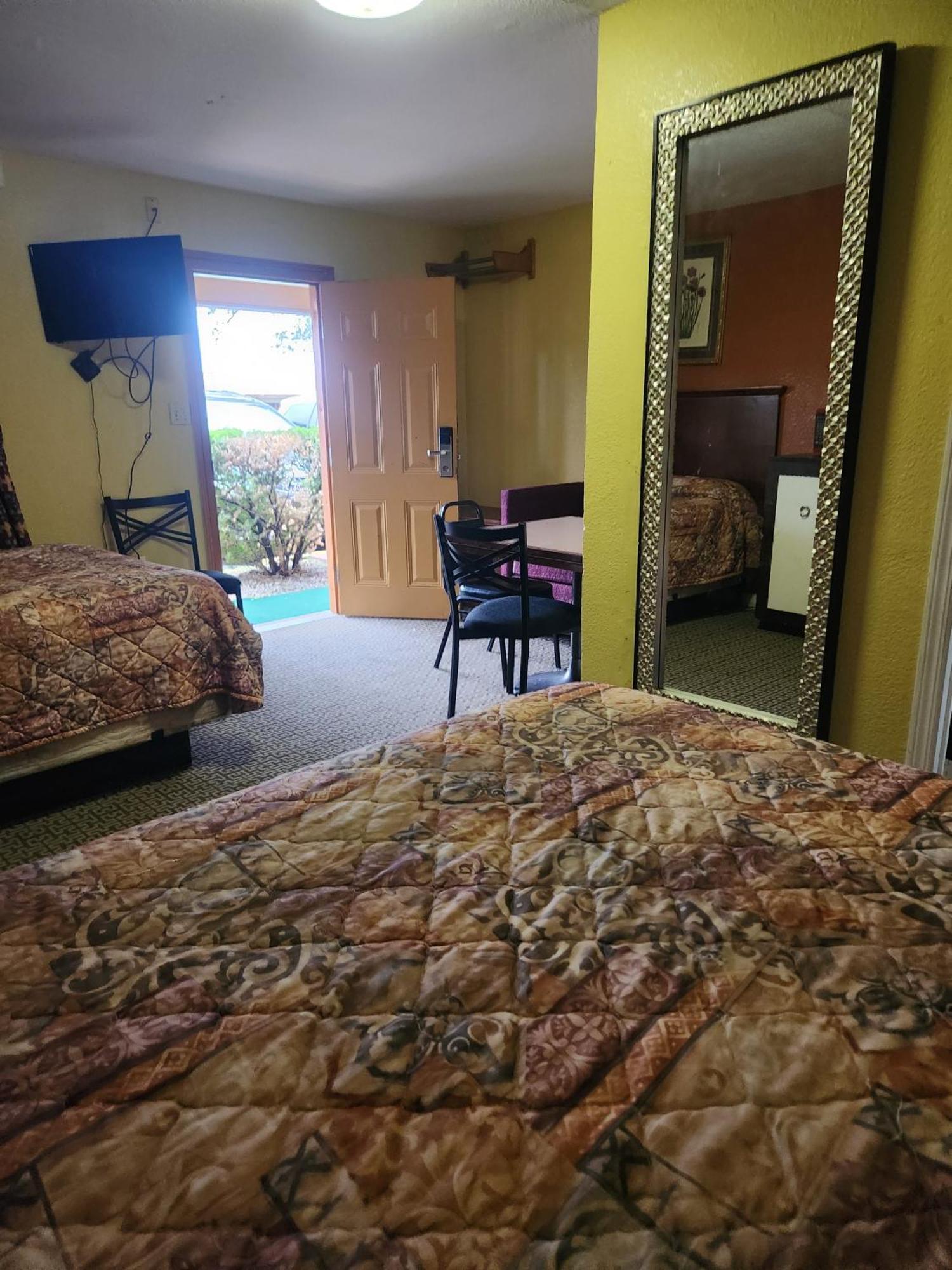 Walnut Forest Motel Остин Экстерьер фото